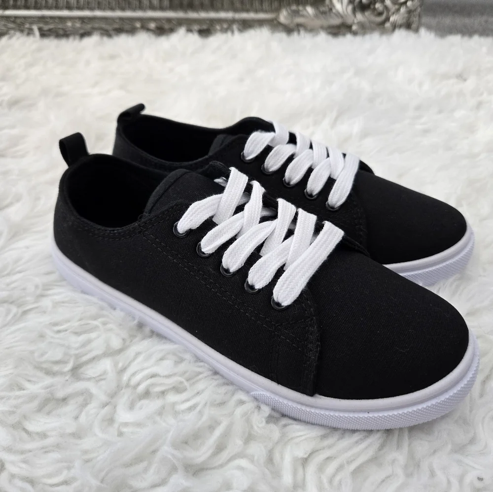 fabkids lace up
